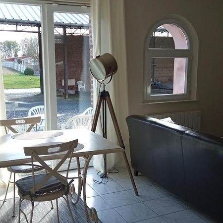Au Bonheur Des Anes - Gite Topaze Le Quesnoy-en-Santerre Exterior foto